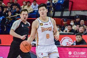 乐鱼体育app-还得继续努力！张宁半场6中4&amp;4罚3中拿到12分 出现3失误