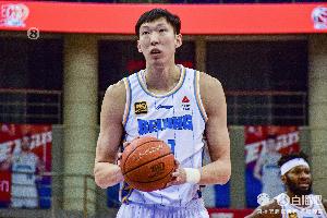 乐鱼体育-媒体人：周琦复出的确改变比赛走势 有他没他北京完全是两个级别