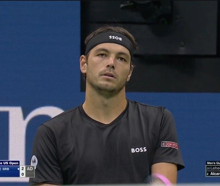 乐鱼体育app-在场上发带戴反，弗里茨：怎么没人提醒我